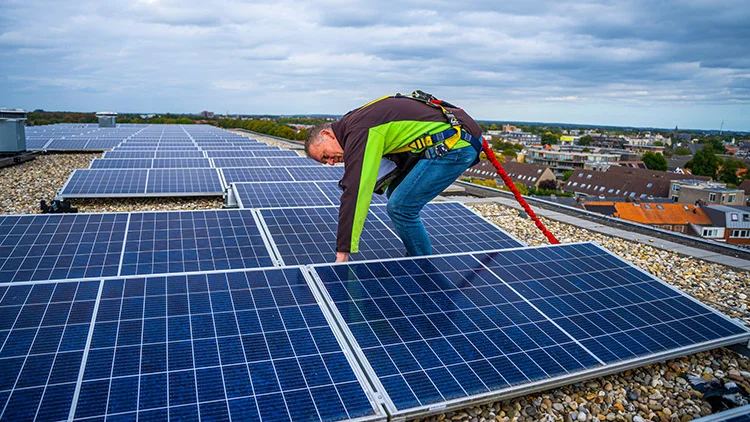 Elro Duurzame Daken installatie zonnepanelen